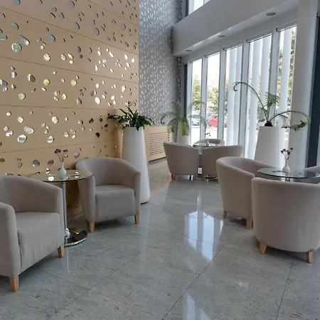 Hotel Centar 4*
